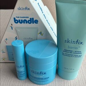 Skinfix the Barrier Bundle gift set